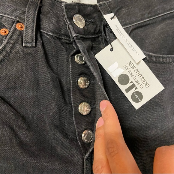 TOPSHOP Moto Black New Boyfriend Mid Rise Loose Fit Jeans Size W26 L32 NWT - Picture 7 of 12
